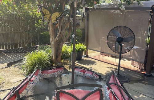 Blytheville House | 3 bedrooms, 2 full bath, dining room, great room, den, beautiful outdoor patio.