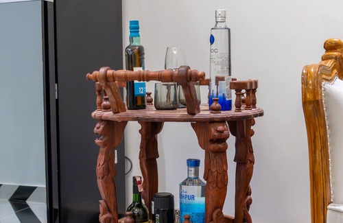 Kudal Villa | 3 BHK Private villa with pool, WiFi, AC and Kitchen & Car Parking