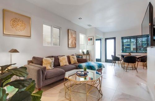 Ocean Beach House | 3 blocks to ocean luxury patio nightlife