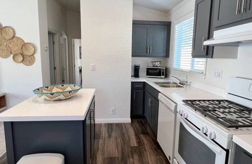 Concord House | 3 Blocks to Todos Santos | Prime Downtown Location