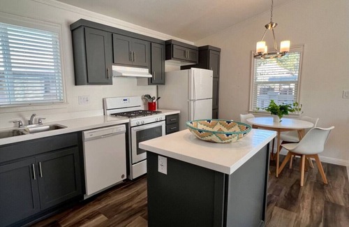 Concord House | 3 Blocks to Todos Santos | Prime Downtown Location