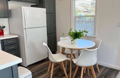 Concord House | 3 Blocks to Todos Santos | Prime Downtown Location