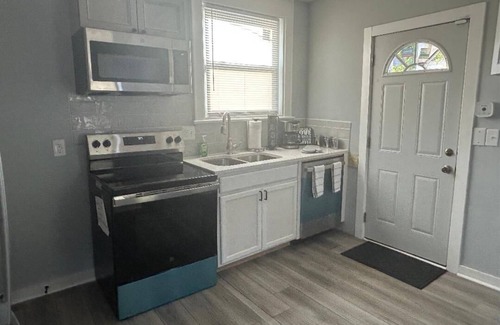 Columbus House | 3 BR home by German Village and Close to Downtown Columbus