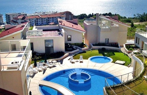 Byala House | 3 Floor Villa With Pool And Beach - Sun Village 13