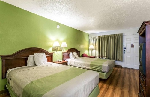 Edgewood Hotel | 3 Inviting Rooms Near Aberdeen Proving Grounds w/Complimentary Breakfast
