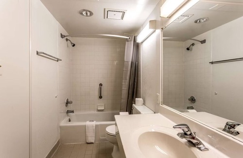 Edgewood Hotel | 3 Inviting Rooms Near Aberdeen Proving Grounds w/Complimentary Breakfast