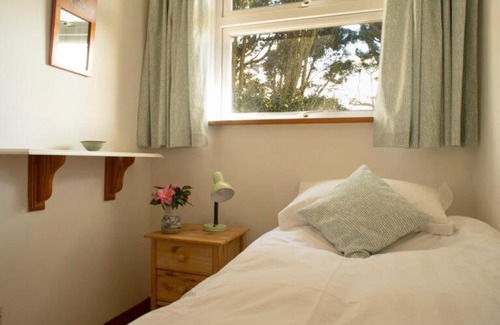 Thurlestone House | 3 Linkside, Thurlestone, South Devon, family home close to the beach