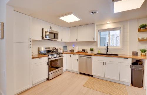 Youngstown House | 3 Mi to Dtwn and YSU Updated Youngstown Home