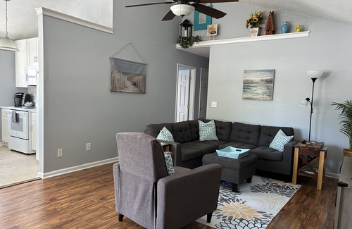 Myrtle Grove House | 3 miles from Carolina Beach, convenient to Wilmington Riverfront family friendly
