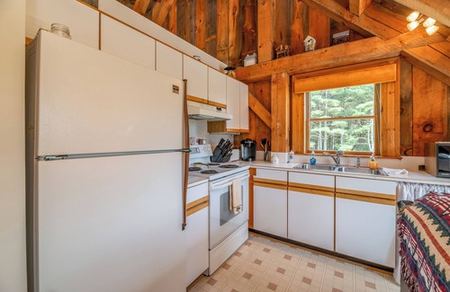 Sunday River Area Apartment | 3 Minutes To Ski Lifts With Fantastic Views!