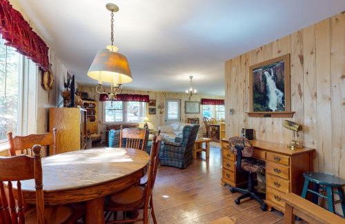 Ponderosa Pines House | 3 Pines