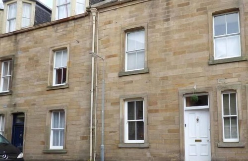 Jedburgh Cottage | 3 Queen Marys Buildings