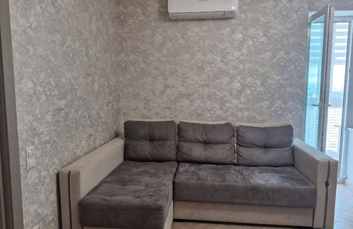 Pervomaysky District Apartment | 3-room apt with view of National Library