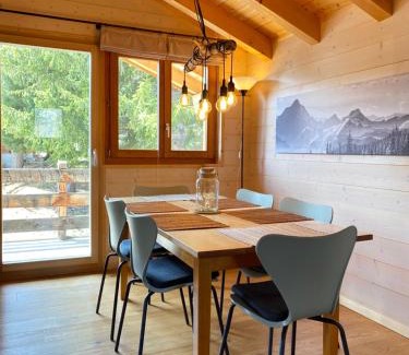 Saas-Fee Ski Chalet | 3-Schlafzimmer Chalet Eichhorn*, Saas Fee 1800m