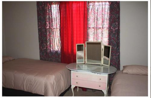 Lephalale House | 3 Single bedroom in farmhouse in Limpopo Province