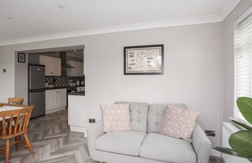 Llanfaelog Cottage | 3 TAI NEWYDD, with a garden in Rhosneigr