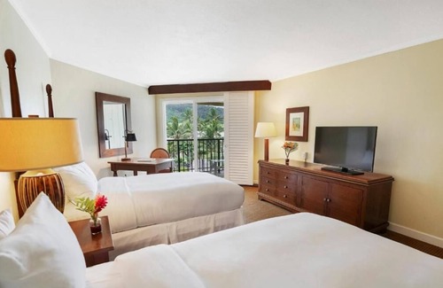 Hanamaulu Hotel | 3 Units with Garden View at your Dream Beach Vacation Awaits at our Kauai resort