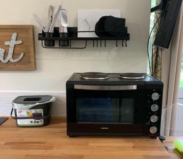Abbots Langley Apartment | 30 mins walk from Harry Potter Tour Self Contained Flat One bedroom plus new sofa bed in lounge