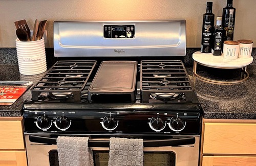 Dawson House | 30+ Nights in the Perfect Austin Location