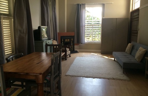 Grahamstown House | 30 on Oatlands Road