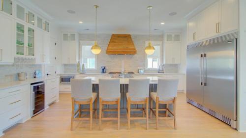 Isle of Palms House | 311 Carolina by AvantStay Rooftop Ocean Views w Pool