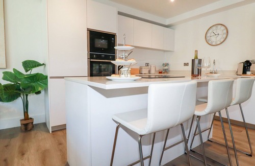 Newquay City Centre Cottage | 33 Cliff Edge