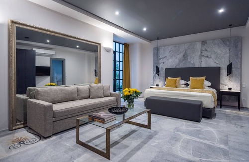 Athens City Centre House | 33 Solonos Suites