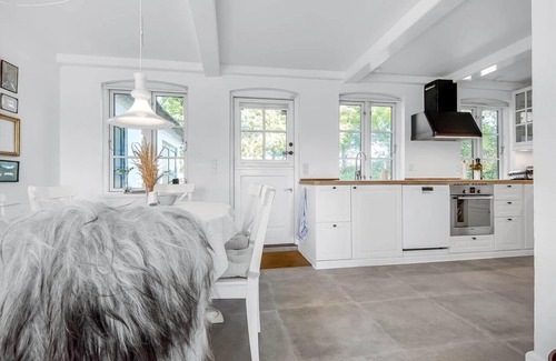 Stege House | 3331 Stege - Råby Søvej 1