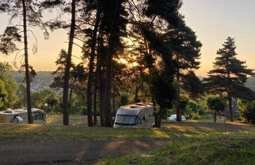 Neuveglise-sur-Truyere Resort | 35 m² Resort ∙ 2 bedrooms ∙ 6 guests