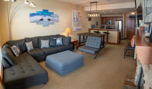 Snowbird Apartment | 3505 - One Bedroom Den Standard Powderhorn Lodge condo