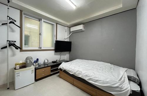 Mokpo Hotel | 369 Motel