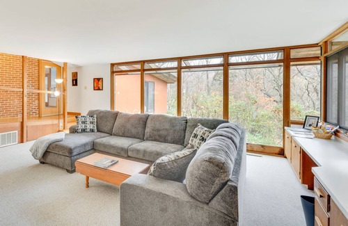 Sextonville House | 371 m² House ∙ 4 bedrooms ∙ 10 guests