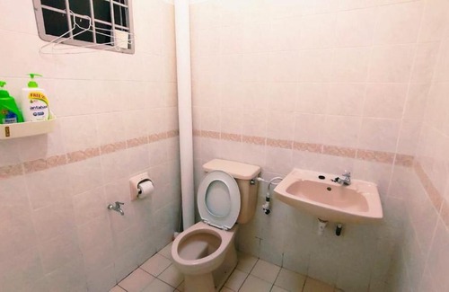Kulai Villa | 3810 Corner Tmn Putri Kulai 3BR 10pax SingleStyHouse near kulai AEON, JPO