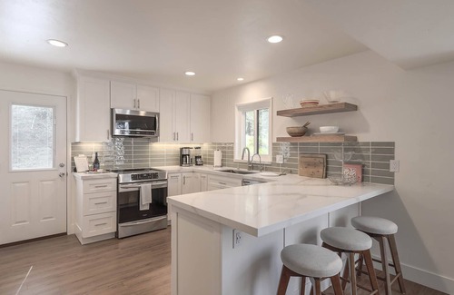 Monterey House | 3818 Window to the Woods - Quiet Neighborhood