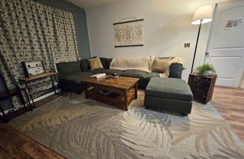 Three Rivers House | 3B Hot Tub, 4mi from Sequoia, Arcade Games, Foosball