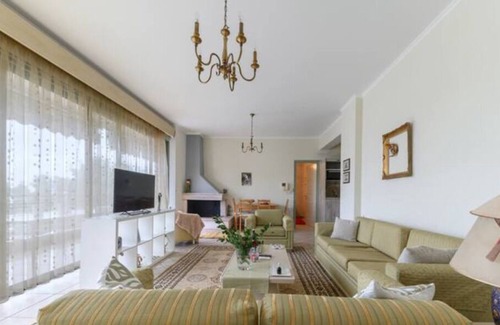 Patras Apartment | 3BD Apartment in the Center