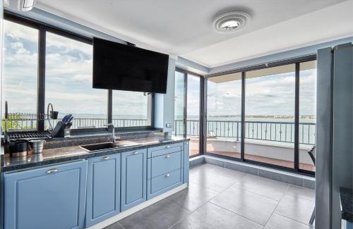 Nessebar Apartment | 3BD Beach Paradise with a Stunning View with Parking by Flat Mаnаger