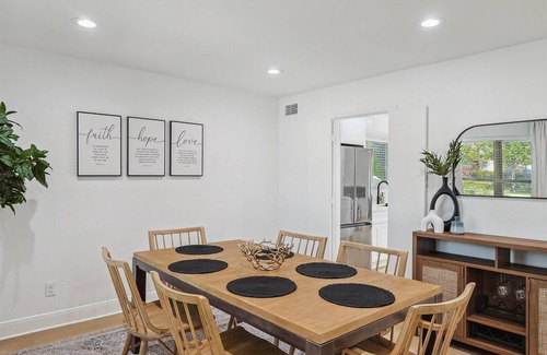 Las Colinas House | 3BD Retreat with Pool & Patio, Mins to Attractions