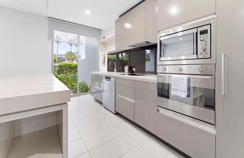 Magenta Shores Apartment | 3BDRM Coastal Oasis in Magenta