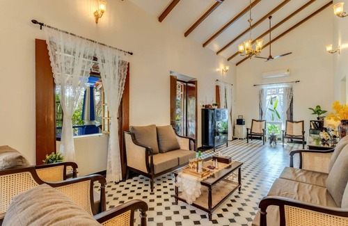 Assagao Villa | 3bhk Portuguese-style Villa w Pool Casa Aloma