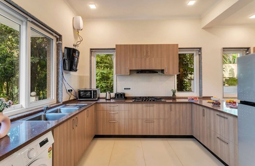 Parra Villa | 3BHK Private Pool Villa in Assagao, Near Goa's Best Restaurants