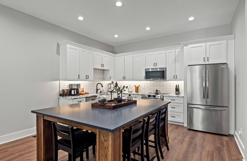 Georgetown House | 3BR Cottage, Fire Pit, Near Horse Park, Walkable to Downtown Shops & Restaurants