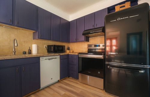 Ellenville House | 3BR Country House on 18 Acres - Hudson Valley/Catskills - King Beds, Unit D