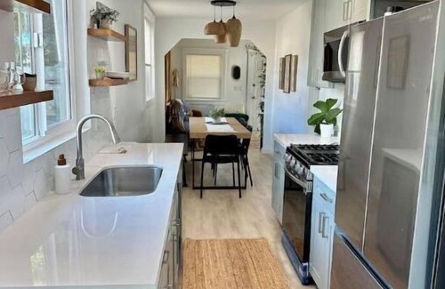 Stockton House | 3BR Craftsman with King Bed: Near Downtown, Airport, Beaches, Military & the Zoo