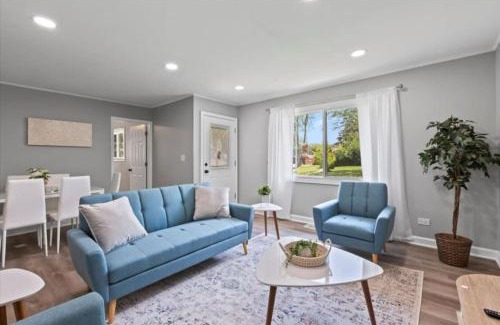 Wheeling House | 3BR Gem in Wheeling