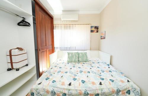 Roselands House | 3BR Home with Pool Near Shops, M5 & Train Stations