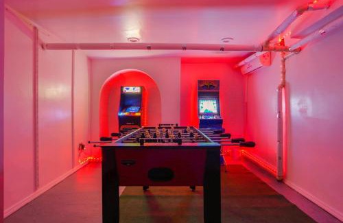 East Harlem Apartment | 3BR NYC Brownstone Game Room Backyard Patio