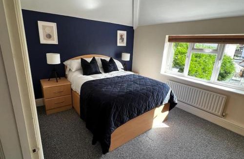Oxford Villa | 4 BDR Home By Tranquil Ventures Short Lets & Serviced Accommodation Cowley With Games Area, On-Site Parking, Central Oxford