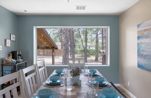 Prescott House | 4 Bdrm - 2 Ba - 5 Min to Whiskey Row + Arcade + Fire Pit + EV Charger + Pets!