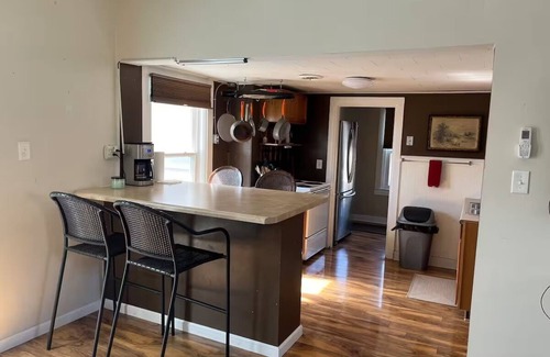 Grafton House | 4-Bdrm 3 bath house in Grafton with large patio, WiFi and very walkable. Fun!